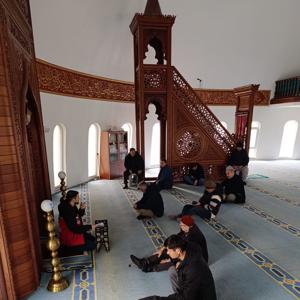 İl Müdürlüğümüze bağlı Sosyal Hizmet Merkezlerimiz tarafından ilimiz genelindeki camilerde cuma namazı öncesi koruyucu ve önceliyici hizmetlerimiz kapsamında, eğitimlerimiz devam ediyor. - fotoğraf 3