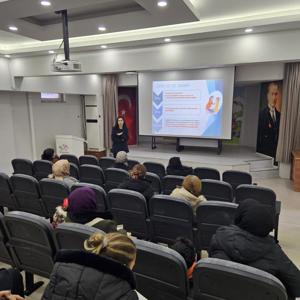 İl Müdürlüğümüze Bağlı Sosyal Hizmet Merkezlerimiz Tarafından İlimiz Genelindeki Okullarda Düzenlediğimiz Eğitimlerimiz Düzenli Olarak Devam Ediyor. - fotoğraf 1