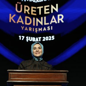 Bakanımız Göktaş, "Halkbank Üreten Kadınlar Yarışması Ödül Töreni"nde konuştu: - fotoğraf 1