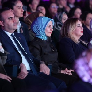 Bakanımız Göktaş, "Halkbank Üreten Kadınlar Yarışması Ödül Töreni"nde konuştu: - fotoğraf 3