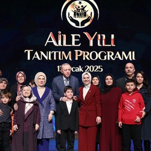 Cumhurbaşkanı Erdoğan ve Aile ve Sosyal Hizmetler Bakanımız Göktaş, Aile Yılı Tanıtım Programı'na katıldı - fotoğraf 4