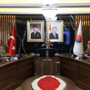 Ailenin Korunması ve Güçlendirilmesi Vizyon Belgesi ve Eylem Planı Toplantısı Gerçekleştirildi. - fotoğraf 2