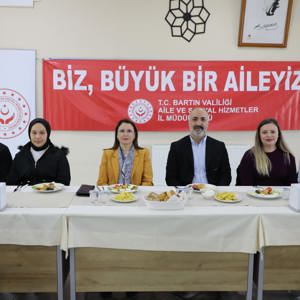 Evlenecek Gençlere Destek Projesi Kapsamında Kredi İmkanından Faydalanan Çiftlerle Kahvaltı Programı - fotoğraf 1