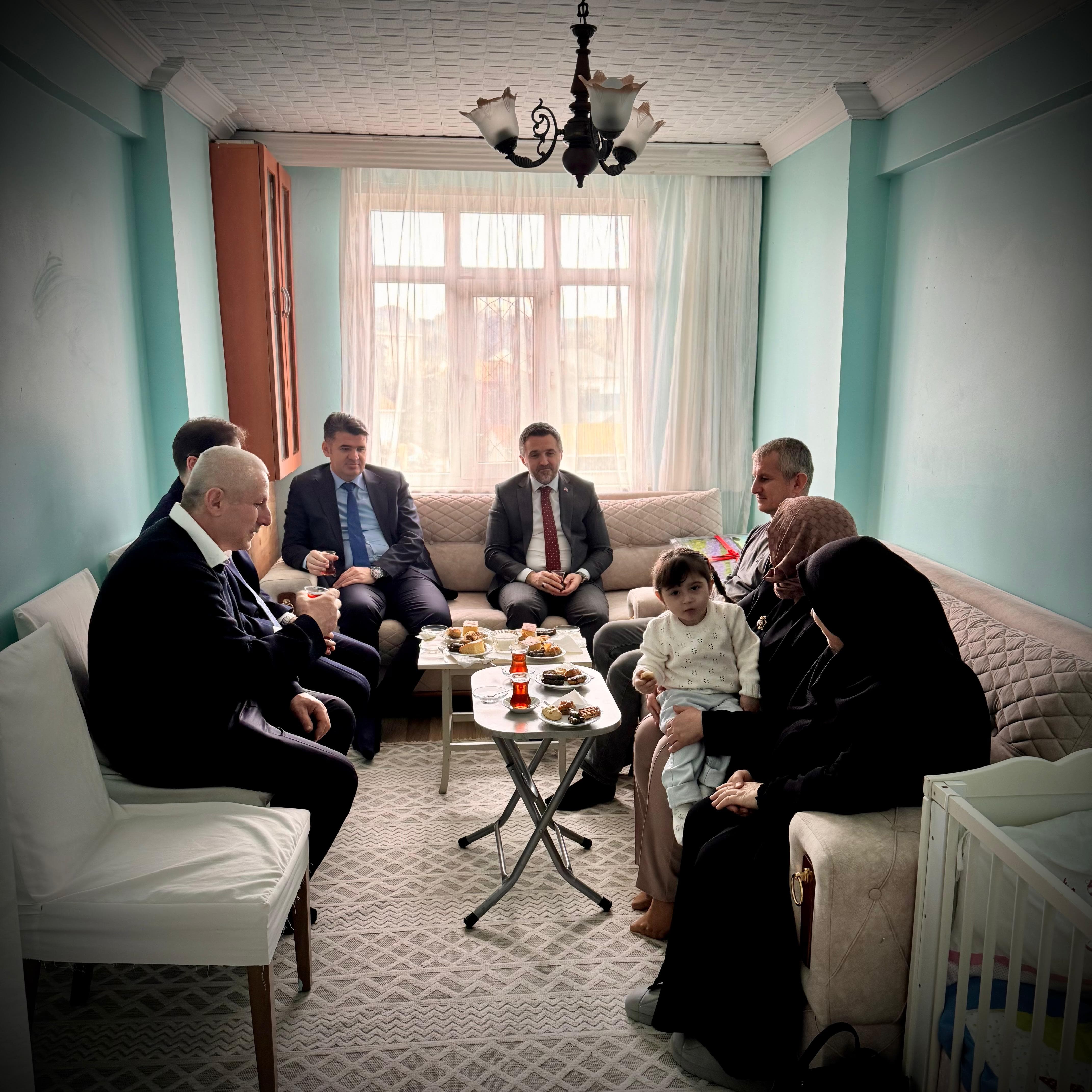 2025 Aile Yılı ziyaretleri çerçevesinde evliliklerinde 25 yılı devirmiş aynı zamanda koruyucu ailemiz olan Şaban ve Keziban TANIR ailesine misafir olduk.