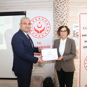 2025 AİLE YILI ETKİNLİKLERİ KAPSAMINDA DÜZENLEDİĞİMİZ ‘BAĞIMLILIKLA MÜCADELE’ KONULU SÖYLEŞİ - fotoğraf 6