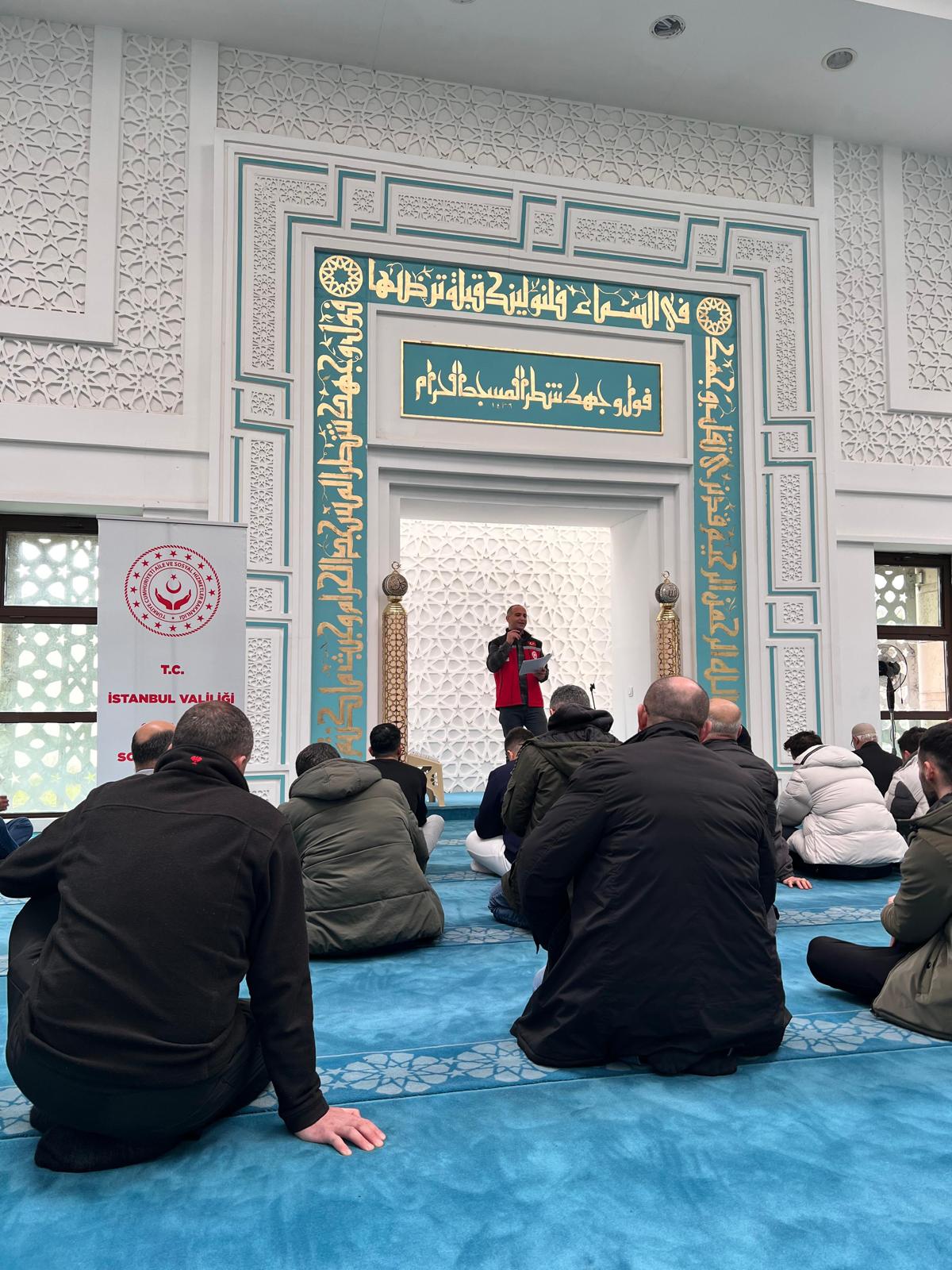 Sosyal Hizmet Merkezlerimiz tarafından ilimiz genelindeki camilerde cuma namazı öncesi koruyucu ve önceliyici hizmetlerimiz kapsamında farkındalık eğitimlerimiz devam ediyor.