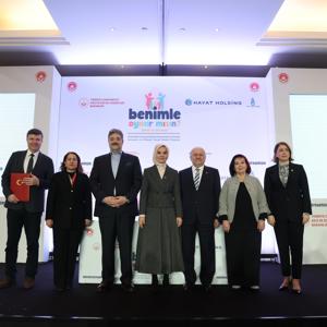 Aile ve Sosyal Hizmetler Bakanımız Göktaş, "Benimle Oynar mısın?" projesinin imza töreninde konuştu - fotoğraf 1