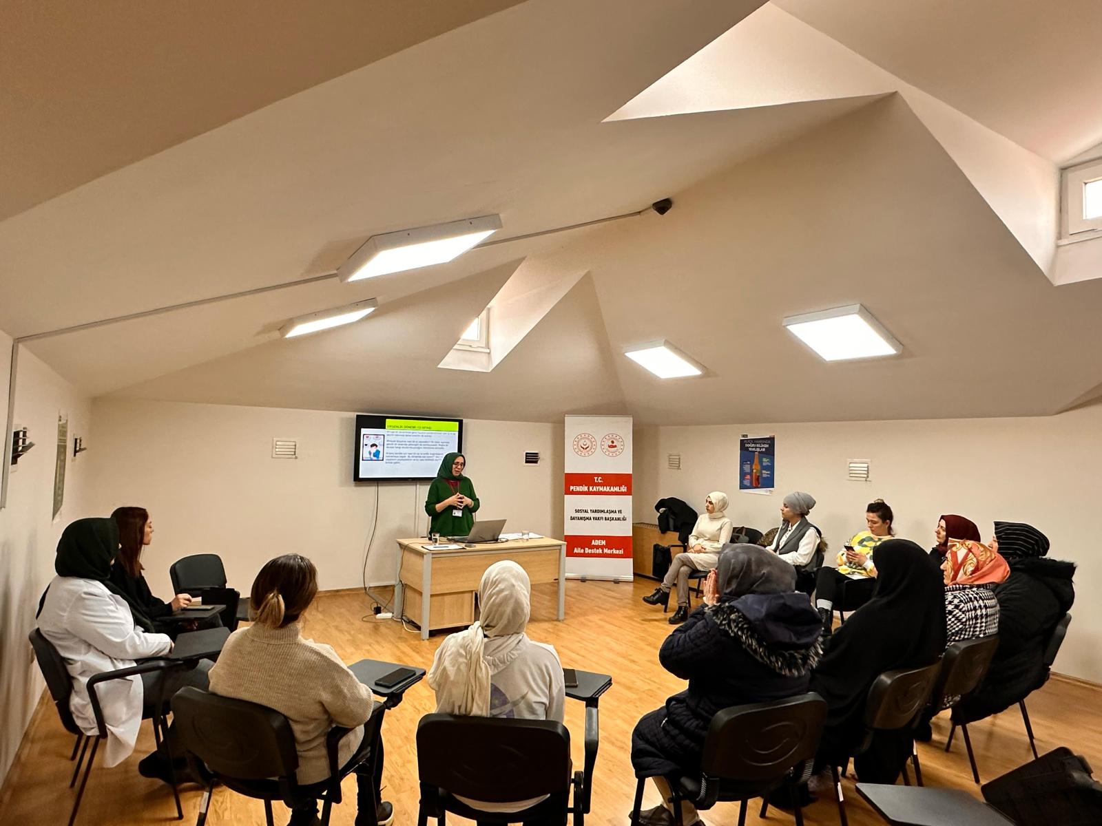 İl Müdürlüğümüze Bağlı Sosyal Hizmet Merkezlerimiz Tarafından İlimiz Genelindeki Okullarda Düzenlediğimiz Eğitimlerimiz Düzenli Olarak Devam Ediyor.