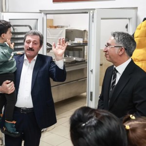 Samsun Valisi Orhan Tavlı, Ramazan’ın İlk İftarında Huzurevi Sakinleriyle Buluştu - fotoğraf 2