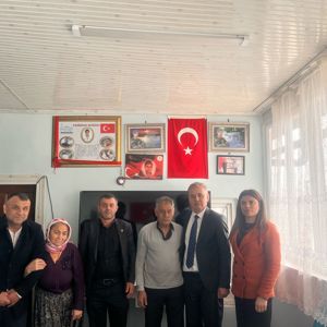Aziz şehidimiz Sezer ÇELİK ve Gazimiz Ahmet BAŞARIR’ın  ailesi ziyaret edildi - fotoğraf 1