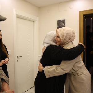 Aile ve Sosyal Hizmetler Bakanımız Göktaş, Kırşehir’de 56 yıllık evli çiftin çay davetini geri çevirmedi - fotoğraf 4