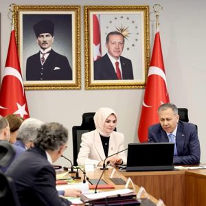 “2025 Aile Yılı” konulu video konferans toplantısı yapıldı  - fotoğraf 1