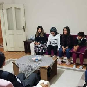 'Benim Rehberim' Programı Kapsamında Gönüllü Rehberler ve Gençlerimiz Bir Araya Geldiler - fotoğraf 2