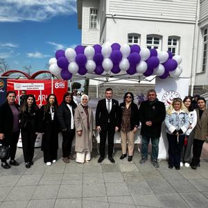 8 Mart Dünya Kadınlar Günü’nde Farkındalık Standı Açıldı - fotoğraf 1