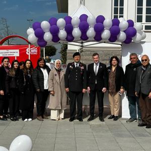 8 Mart Dünya Kadınlar Günü’nde Farkındalık Standı Açıldı - fotoğraf 2