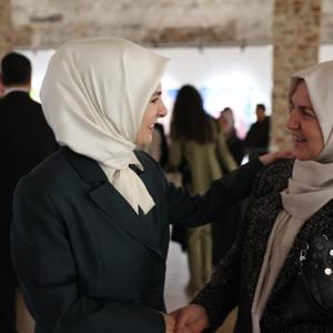 Bakanımız Sayın Mahinur Özdemir Göktaş, Cumhurbaşkanı Recep Tayyip Erdoğan'ın teşrifleriyle Dolmabahçe Çalışma Ofisi'nde düzenlenen iftar programında şehit aileleriyle bir araya geldi.  - fotoğraf 10