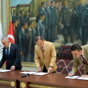 Üniversite Öğrencilerine Yönelik “Kampüs Sosyal Hizmet Merkezi Modeli” Protokolü İmzalandı - fotoğraf 3