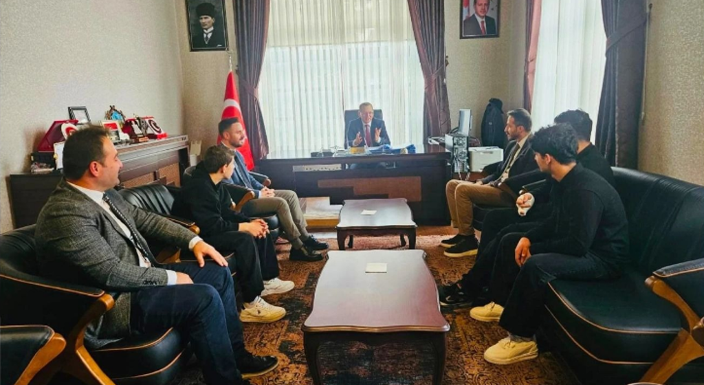 Rol-model Etkinlikleri Kapsamında Vali Yardımcımız Sayın Dr. Ali Yılmaz Makamında Ziyaret Edildi.