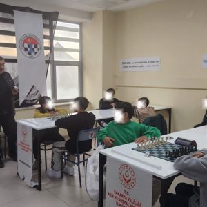 Çocuk Hizmetleri Genel Müdürlüğünün düzenlediği geleneksel satranç turnuvası - fotoğraf 1