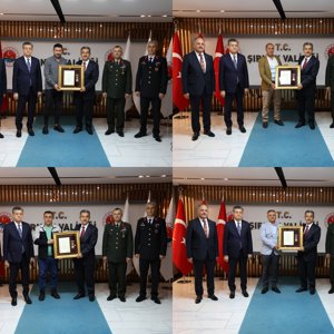 Şehit Ailelerine Devlet Övünç Madalyası Verildi - fotoğraf 5