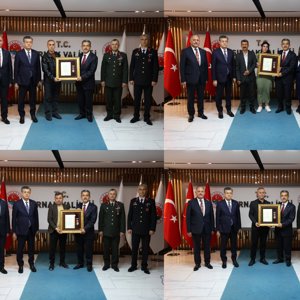 Şehit Ailelerine Devlet Övünç Madalyası Verildi - fotoğraf 6