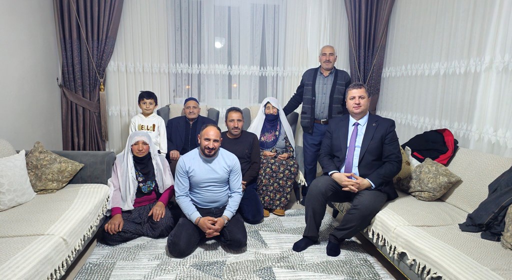 Aile Yılı Kapsamında 4 Kuşak 5 Kuşak Onurlandırma Günü Etkinlikleri Çerçevesinde İftarda Kaya Ailesinin Misafiri Olduk.