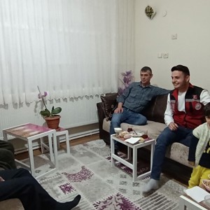 Kelkit Sosyal Hizmet Merkezimiz'den Yaşlılara Saygı Haftası münasebetiyle İftar Ziyareti yapıldı! - fotoğraf 1
