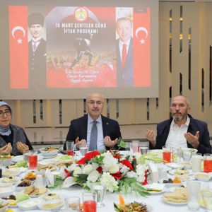 18 MART ÇANAKKALE ZAFERİ VE ŞEHİTLERİ ANMA GÜNÜ ETKİNLİĞİ KAPSAMINDA DÜZENLENEN İFTAR PROGRAMI - fotoğraf 1