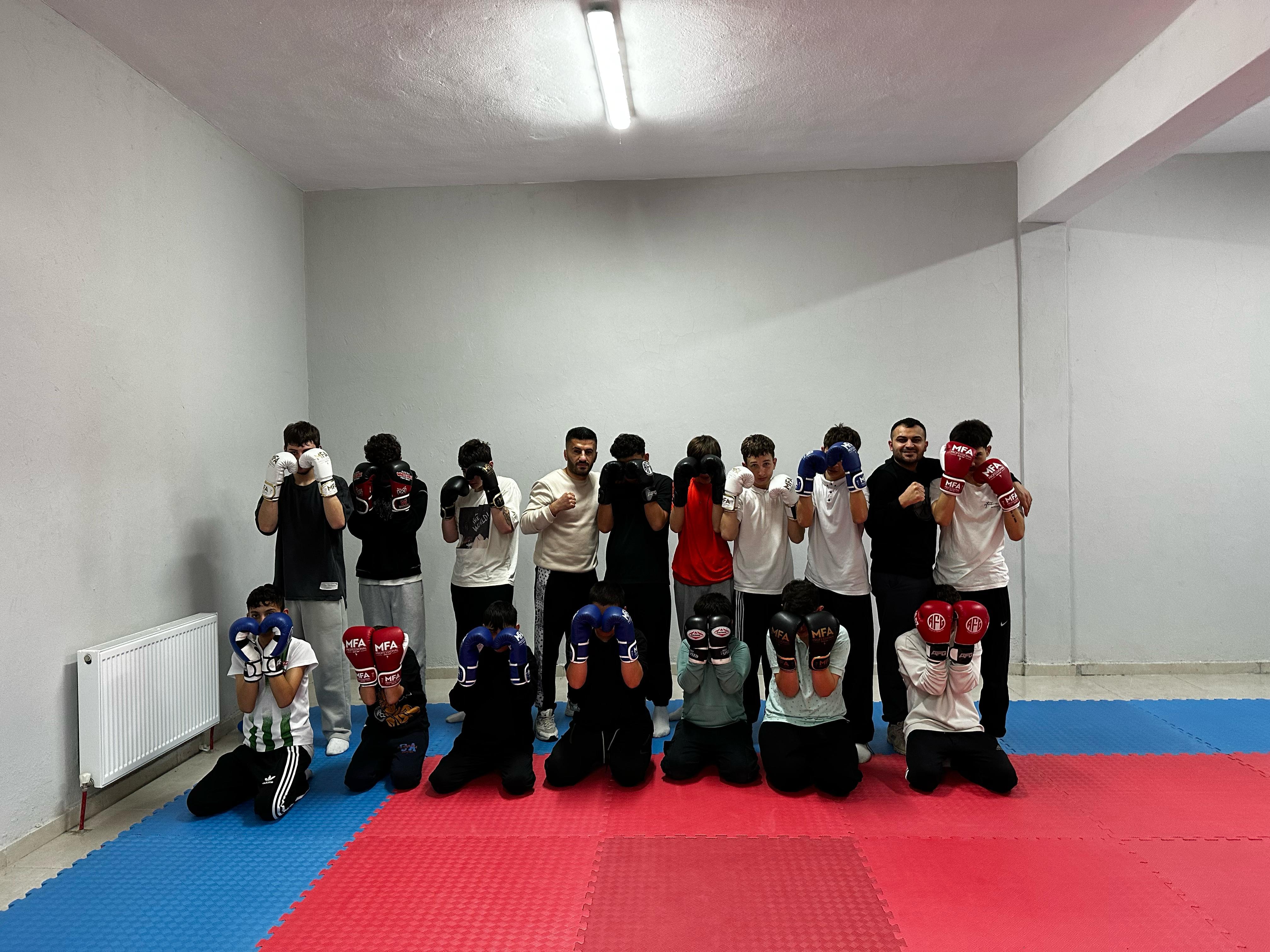 *Spor ve Sosyal Sorumluluk Buluşması: Muay Thai Eğitimi Başladı*