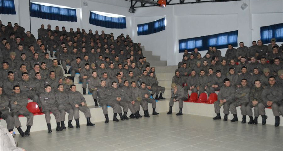 Kastamonu’da Evlilik Öncesi Eğitim Programı kapsamında 2 bin 400 kısa dönem askere eğitim verildi.