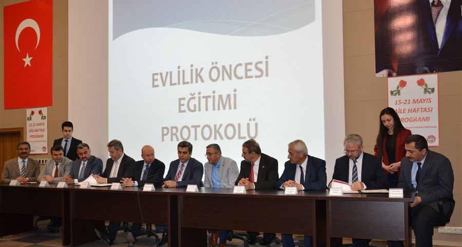 Kayseri’de evlilik öncesi eğitimi iş birliği protokolü imzalandı.