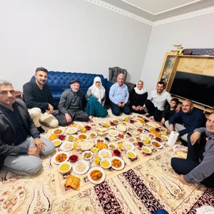 İlimizde Ailelerimizle İftarda Bir araya Geldik. - fotoğraf 1