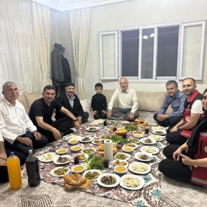 İlimizde Ailelerimizle İftarda Bir araya Geldik. - fotoğraf 3