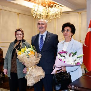 YAŞLILARA SAYGI HAFTASINDA VALİMİZE ZİYARET  - fotoğraf 4