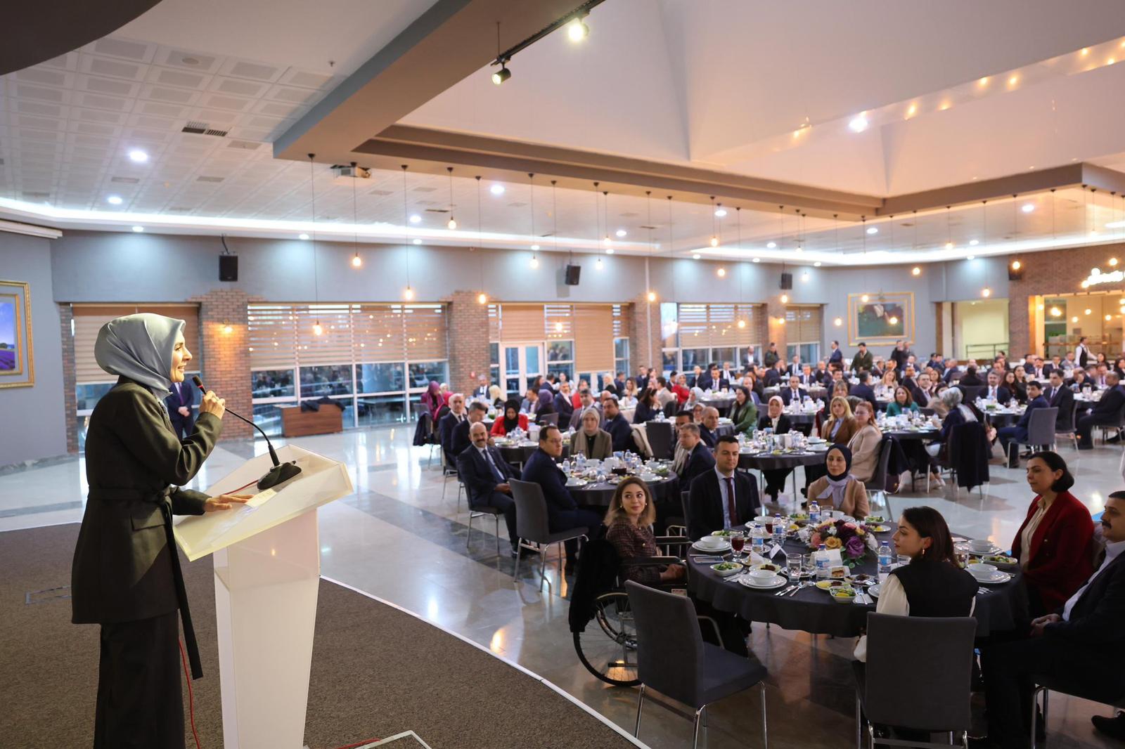 Sayın Bakanımızın teşrifleri ile düzenlenen iftar programına Strateji Geliştirme Başkanlığı olarak katılım sağladık.