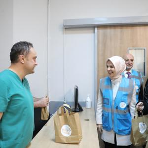 Aile ve Sosyal Hizmetler Bakanımız Göktaş, Afyonkarahisar’da büyük aile iftarı ile sahur programına katıldı - fotoğraf 11