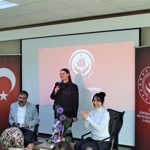 Gümüşhane’de "Kadın İstihdamı" Konulu Söyleşi Düzenlendi! - fotoğraf 1