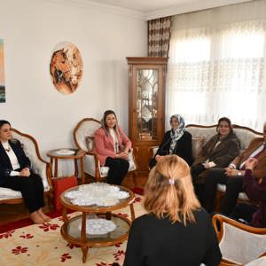 2025 Aile Yılı kapsamında, evliliklerinde 50. ve 25. yıllarını geride bırakan ailelerimize ziyaret gerçekleştirildi. - fotoğraf 2