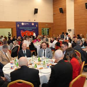 Kahramanlarımız, Yakınları ve Çınarlarımız ile İftardayız - fotoğraf 8