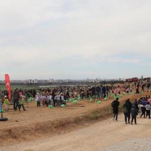 21 MART DÜNYA ORMANCILIK GÜNÜ VESİLESİYLE DİKTİĞİMİZ FİDANLARLA GELECEĞE NEFES OLDUK - fotoğraf 5