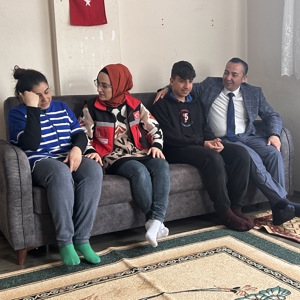Bakanımız Sayın Mahinur Özdemir Göktaş'ın Talimatlarıyla 81 İl Müdürlüğüne Bakanlığımızda Görev Yapan İdarecilerin Aile Yılı Münasebetiyle Ziyaretleri Kapsamında İlimizde BTGM Daire Başkanı Nadir Halıcı Ziyaretlerini Gerçekleştirdi - fotoğraf 26