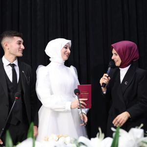 Aile ve Sosyal Hizmetler Bakanımız Göktaş, Kastamonu'da koruyucu ailelerle iftarda buluştu - fotoğraf 13