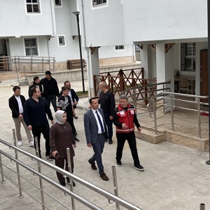 Bakanımız Sayın Mahinur Özdemir Göktaş'ın Talimatlarıyla 81 İl Müdürlüğüne Bakanlığımızda Görev Yapan İdarecilerin Aile Yılı Münasebetiyle Ziyaretleri Kapsamında İlimizde BTGM Daire Başkanı Nadir Halıcı Ziyaretlerini Gerçekleştirdi - fotoğraf 11