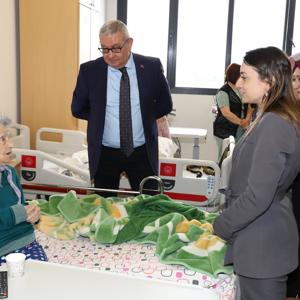 Aile ve Sosyal Hizmetler Bakanlığı, “Aile Yılı”nda 81 ildeki ailelerle iftarda buluştu - fotoğraf 8