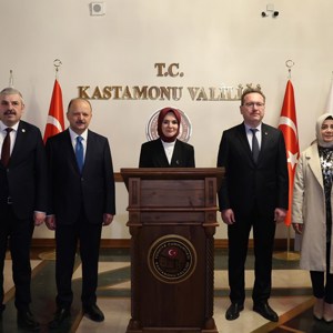 Aile ve Sosyal Hizmetler Bakanımız Göktaş, Kastamonu'da koruyucu ailelerle iftarda buluştu: - fotoğraf 9