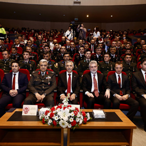 Devlet Övünç Madalyası Tevcih Töreni Mehmet Akif Ersoy Kültür Merkezinde Gerçekleştirildi - fotoğraf 2