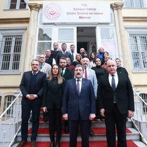 Samsun Valisi Orhan Tavlı’dan ŞÖNİM ve Kadın Konuk Evlerine Ziyaret - fotoğraf 1