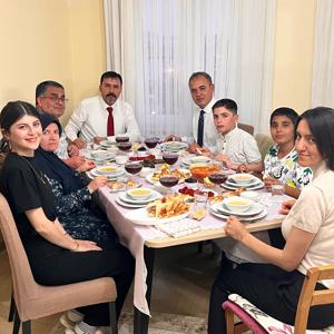 Bakanlığımız Sosyal Yardımlar Genel Müdürlüğü Araştırma, Geliştirme ve Tanıtım Daire Başkanı Ali Altınsoy, 2025 yılı “Aile Yılı” ziyaretleri kapsamında İlimizi ziyaret etmiştir. - fotoğraf 10