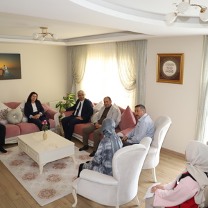 BAKANLIK YETKİLİLERİNDEN ADANAMIZA KALPLERİ ISITAN ZİYARET - fotoğraf 10