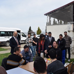 Çocuk Hizmetleri Genel Müdürlüğü Sosyal Rehabilitasyon Hizmetleri Daire Başkanı Sayın Gökşen Altınok Duman, Bartın Aile ve Sosyal Hizmetler Müdürlüğümüzü ziyaret etti. - fotoğraf 10
